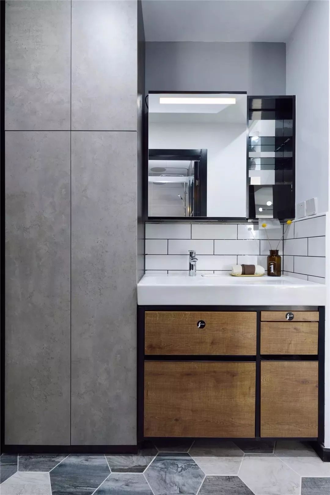 卫生间装台上盆、台下盆、立柱盆等哪种好？幸好过来人提醒