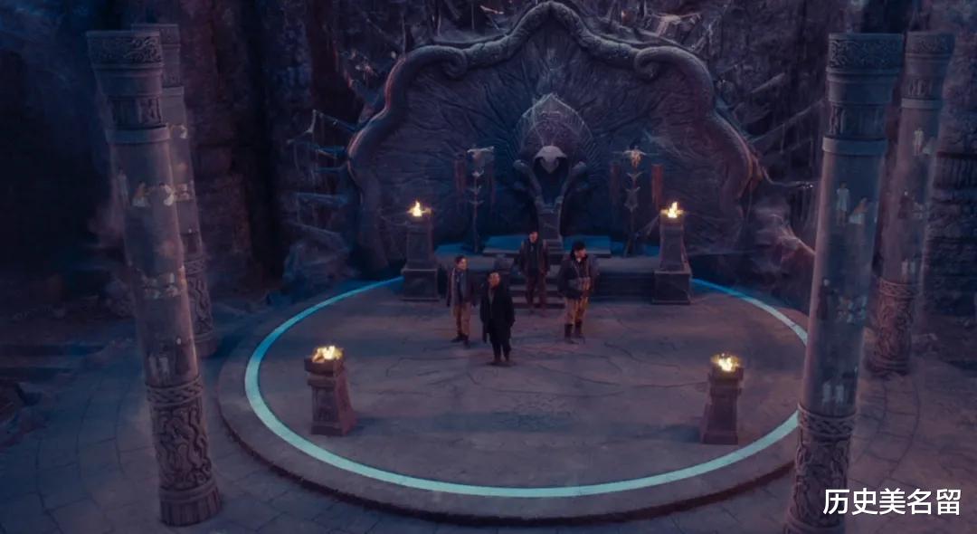 鬼吹灯|《鬼吹灯》不一样的结局:摸金三人组永远留在了黑暗之中