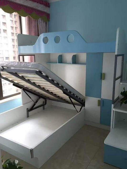 参观闺蜜的40平蜗居,厨房巴掌大,客厅打吊柜,真替她感到憋屈