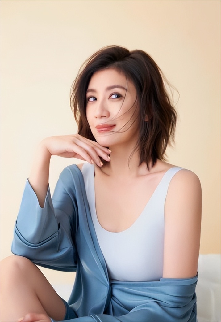 贾静雯|离婚12年境遇大不同：贾静雯三胎越变越美，孙志浩娶嫩模未生一子