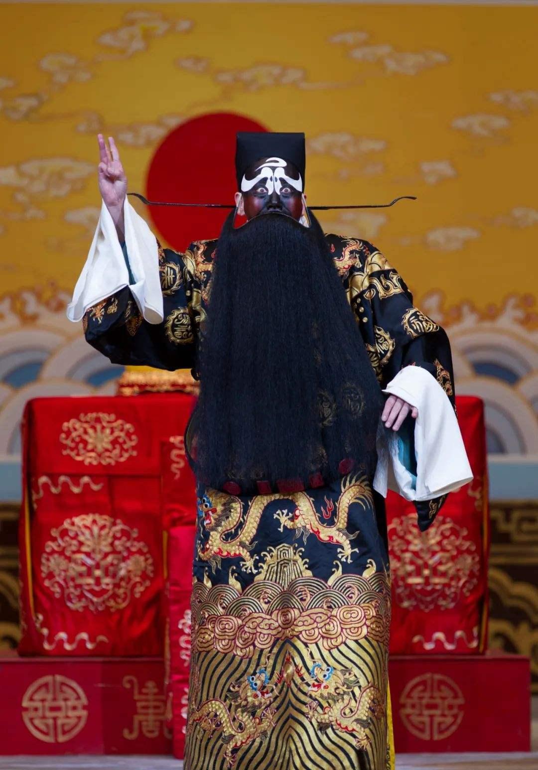 京剧|现在京剧演员《四郎探母》唱成了打架，《苏三起解》根本不像犯妇