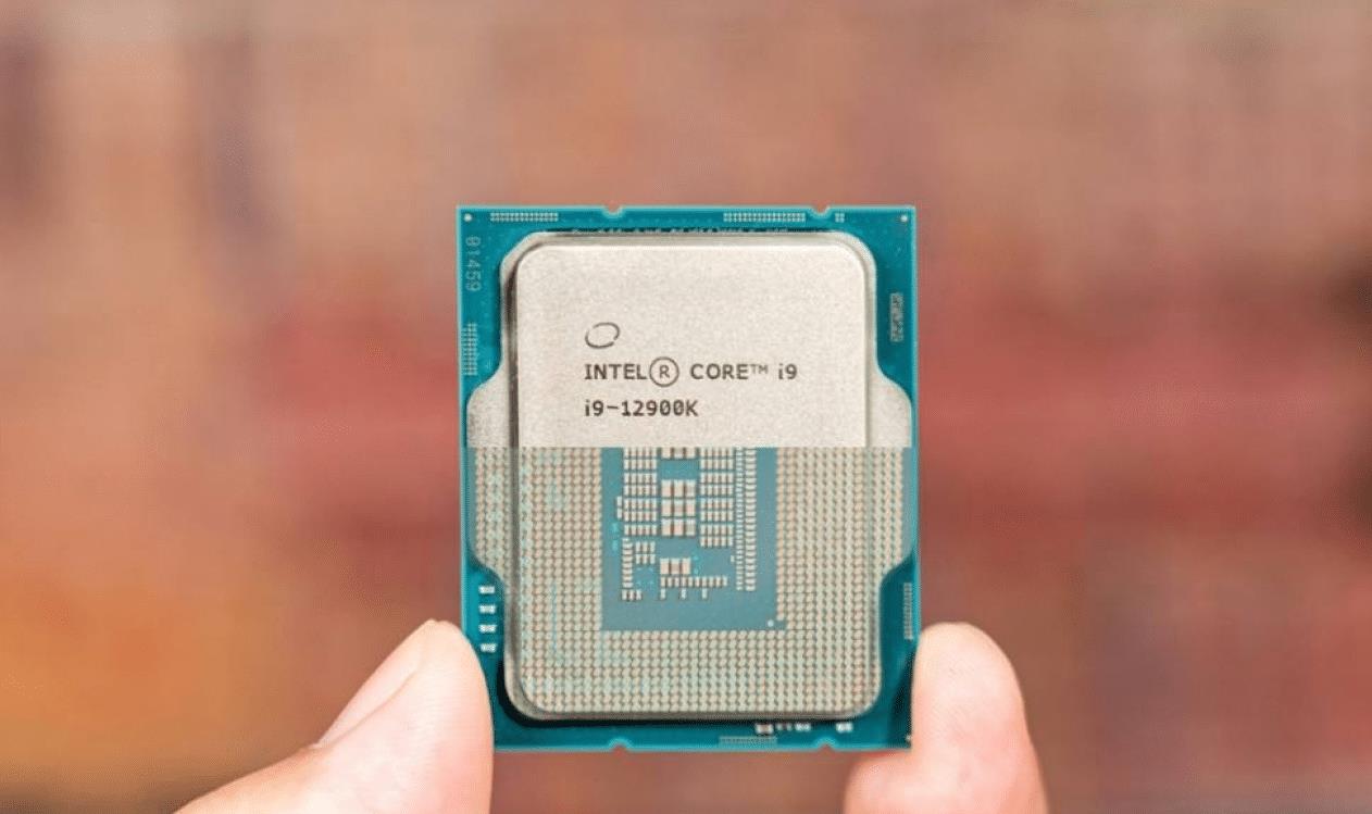 酷睿处理器|英特尔量产“4nm”工艺，光刻机准备就绪！外媒：开始担心了！