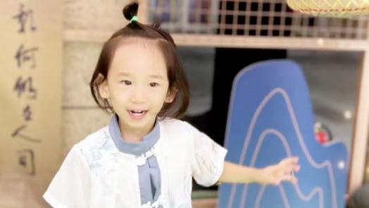 应采儿|应采儿中秋节晒幼子，HoHo奶声奶气送祝福，扎辫子越来越像Jasper