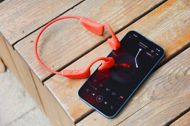 骨传导耳机|骨传导耳机伤耳朵吗？带你一分钟了解骨传导耳机