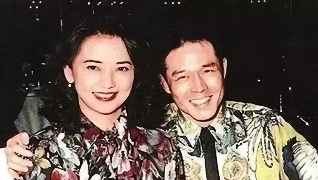 胡慧中|胡慧中：林青霞的接班人，挚爱的两个男人，一个惨死一个锒铛入狱