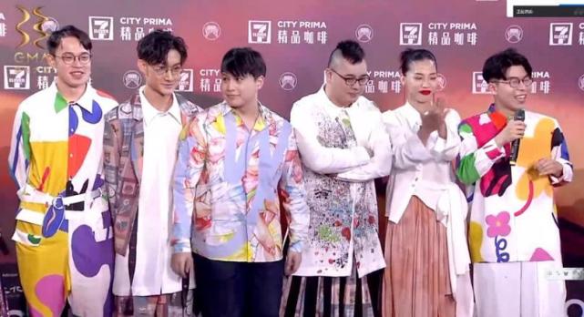 礼服 红毯还得看咱内娱！韩国寡淡乏味、港台花哨乡土，谁出色一目了然了