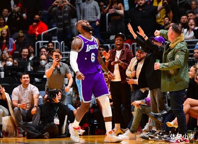 三双|56分+三双+50分，NBA历史第一神迹！老詹亲自揭秘爆发细节