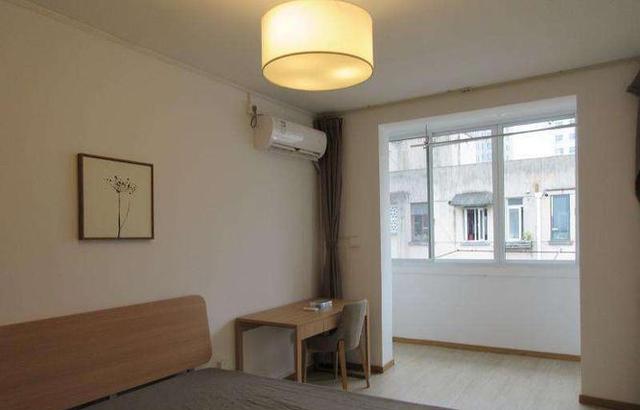 纪实|纪实:女房东太漂亮,小伙看房时没忍住,怎料女房东却很配合