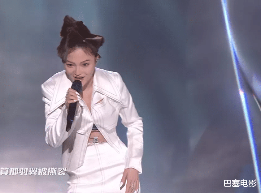 蔡徐坤|芒果腊八晚会：蔡徐坤迪厅卖艺，蔡少芬像水壶烧开，鞠婧祎只顾美