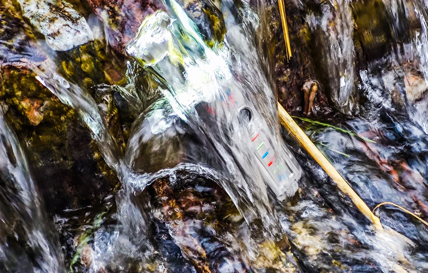 雷神|收藏版的手电筒,激光中的凡尔赛:雷明兔雷神5激光手电