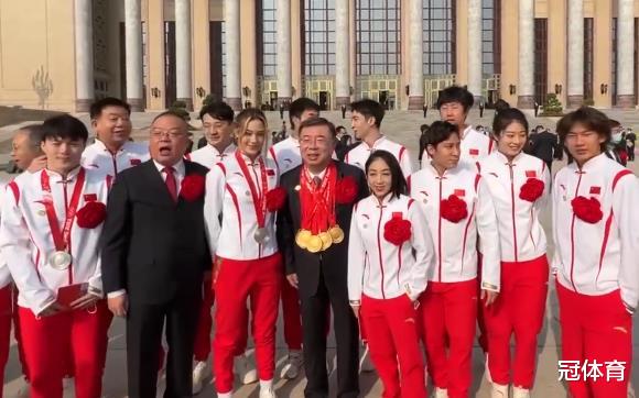韩聪|谷爱凌感谢志愿者！韩聪调侃别弄乱发型，王诗玥柳鑫宇形影不离