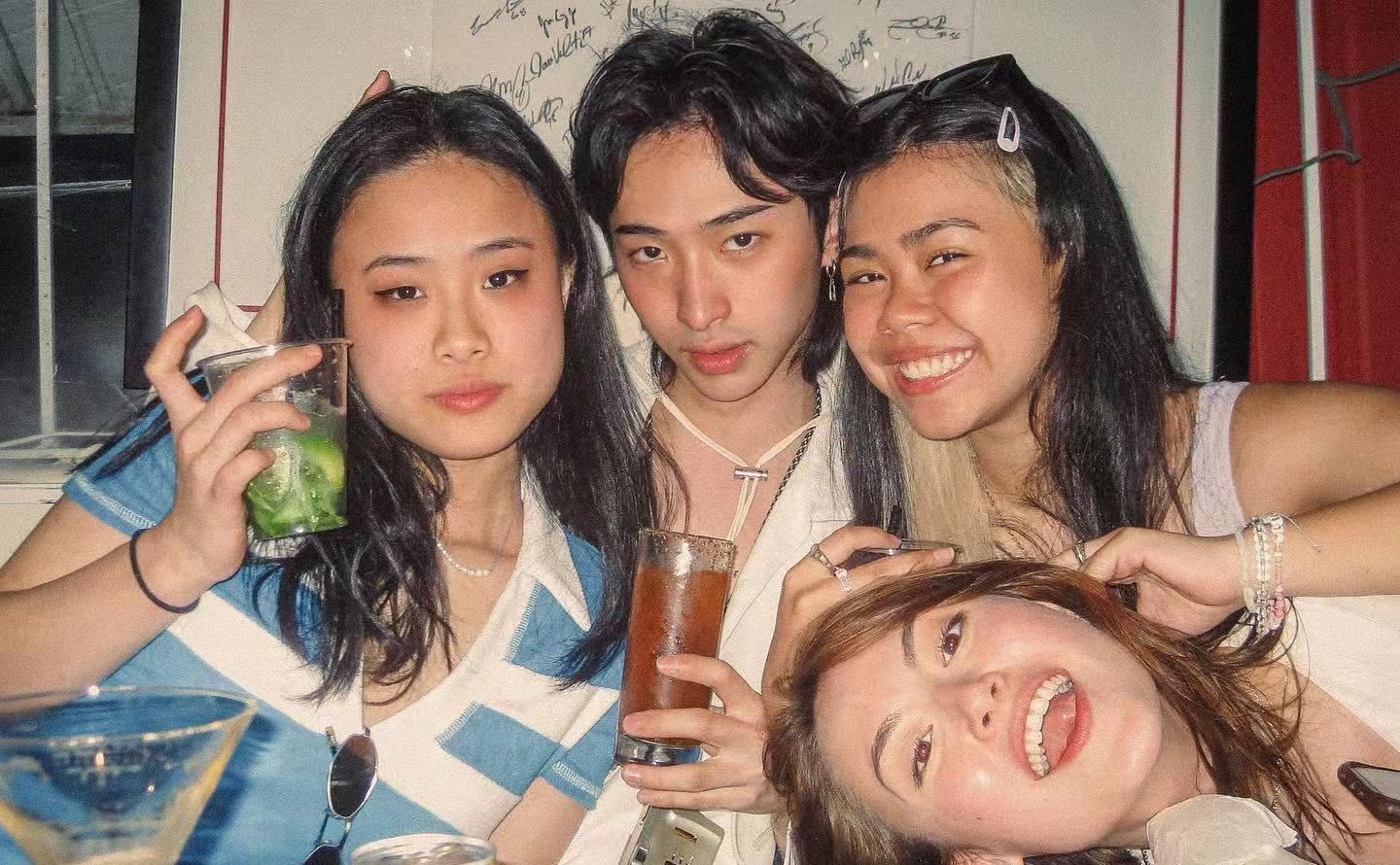 甘婷婷|伊能静儿子又晒女装照，造型妖娆辣眼睛，网友嘲讽心理变态