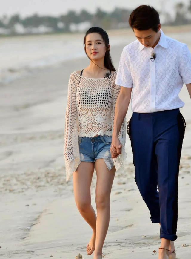 魏大勋|李沁穿衣很节俭,一身衣服都没魏大勋一条裤子用布多,真会过日子