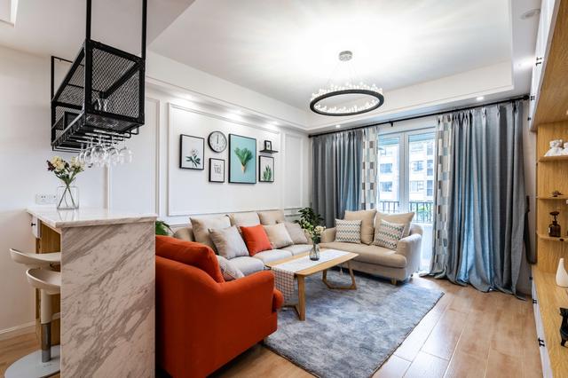 新房晾味2个月忍不住入住了，吧台的设计太实用了，朋友都说羡慕