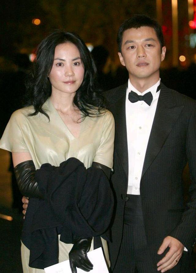 李亚鹏|“凤凰男”李亚鹏:和5个女人恋爱过,却情落海哈金喜,原因很现实