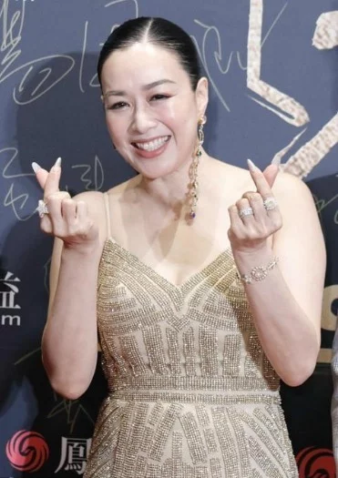 蒋欣|6位被身材拖累惨了的女明星：看脸好惊艳，一看全身就完蛋