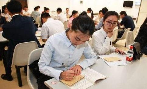 考试|又一“铁饭碗”迎来扩招,对往届生很友好,满足条件别错过了!