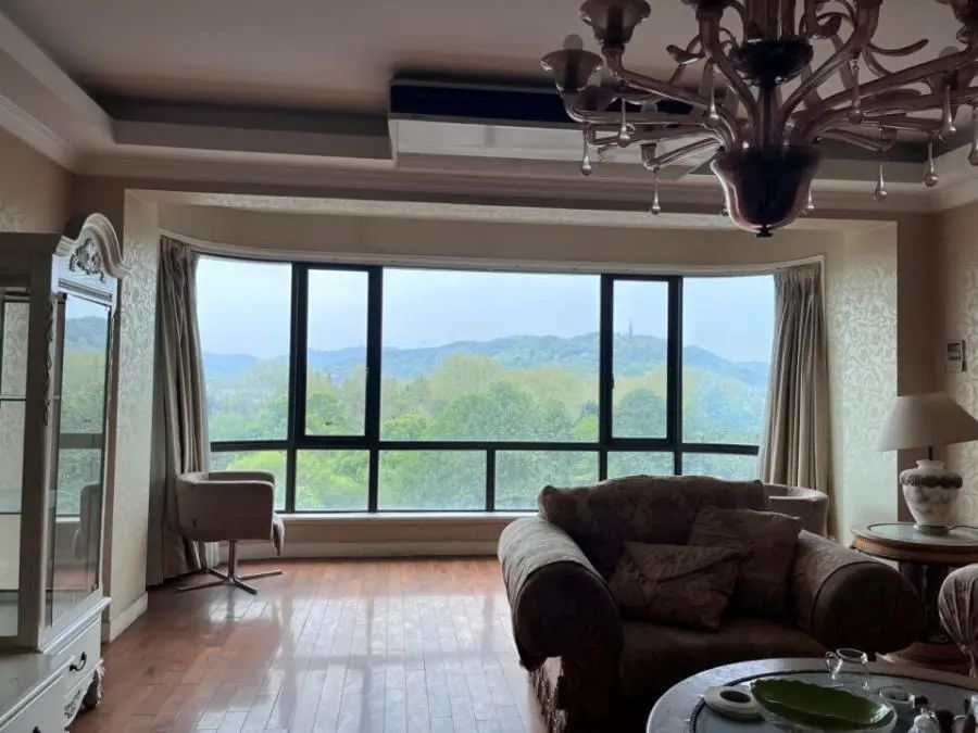 商业综合体|正在拍卖!杭州拱墅区一处公寓,2400万起拍!