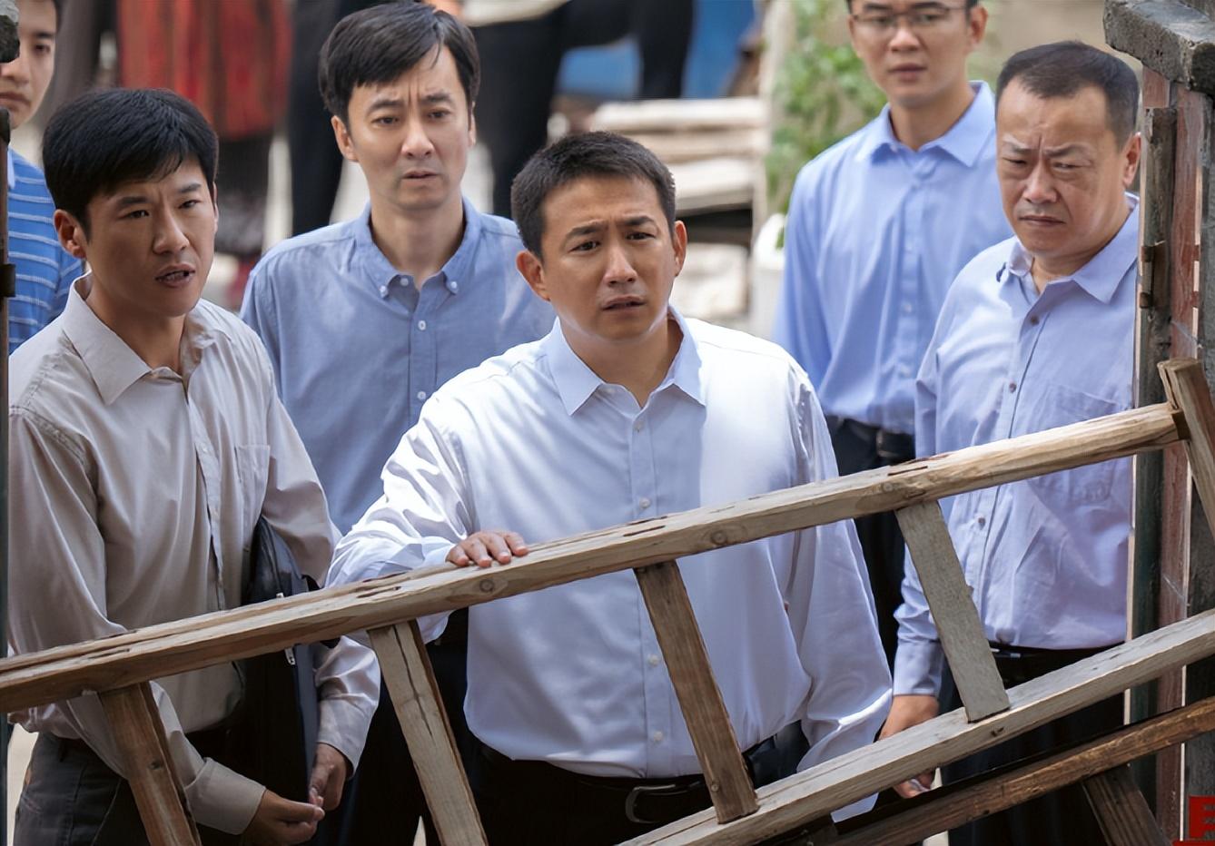 胡歌|胡歌新剧差评一片,剧情老套、配角抢戏,黄磊成全剧最大败笔