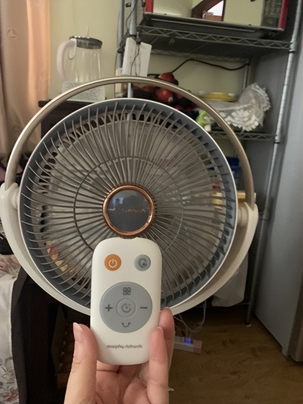 空调和风扇一起开能省电吗?多亏空调师傅提醒,差点多浪费钱了