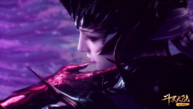 斗罗:比比东首秀死亡蛛皇第八魂技,两个比比东只能自己抚摸自己