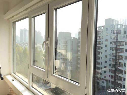 为何高层住户都不装“平开窗”了?看完这两点后,网友:命重要