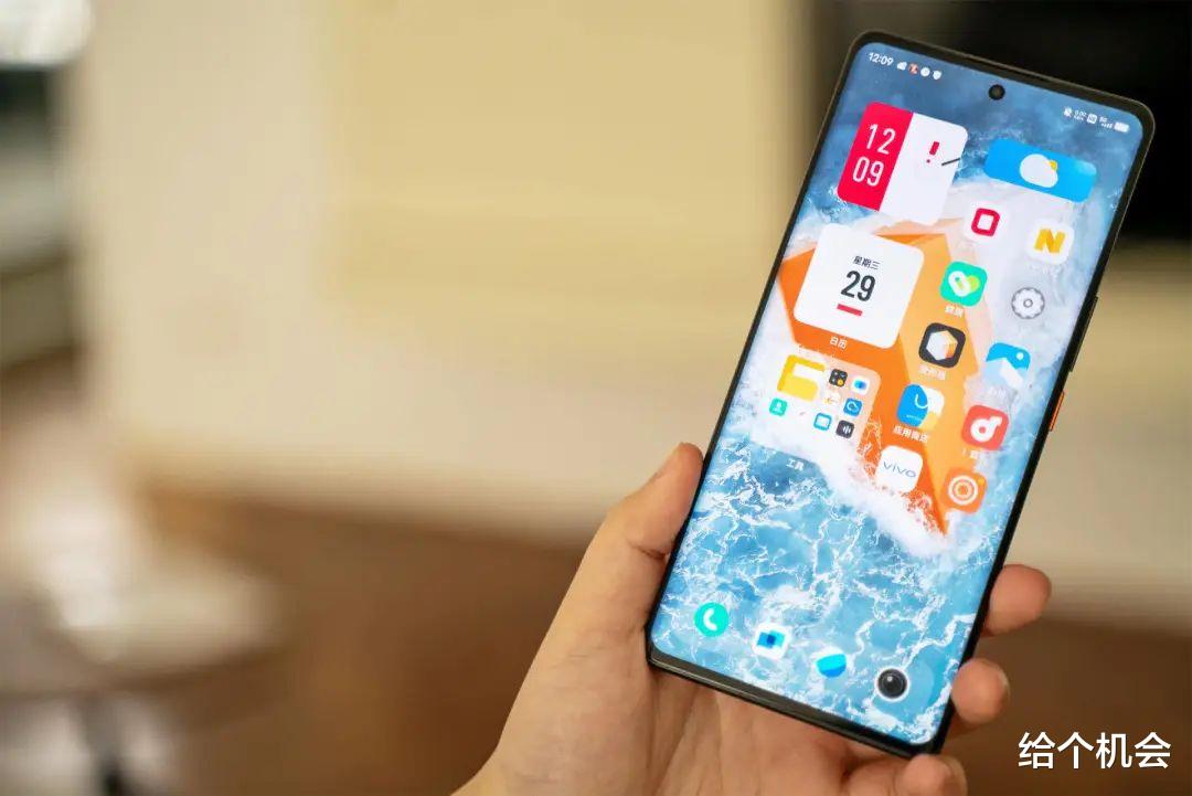 固态硬盘|为什么有人宁可分期买旗舰机，也不全款买千元机？背后原因很现实