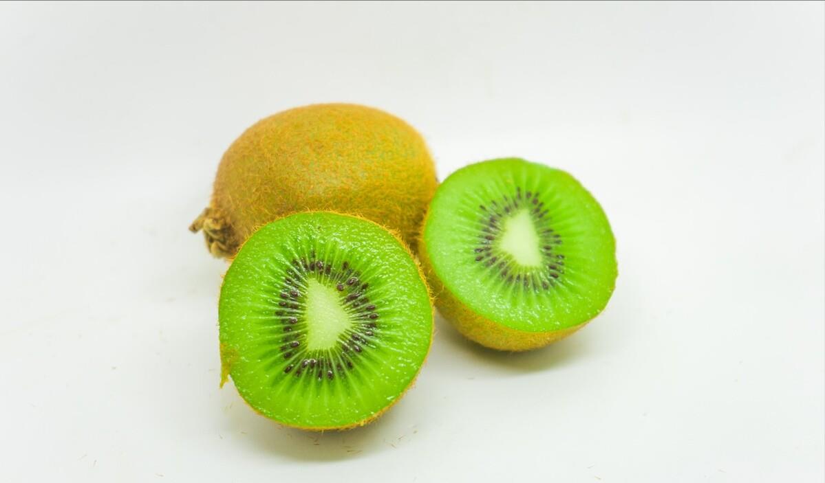 美丽|姜黄素吃了无效?《自然》杂志的一篇研究:姜黄素并没有什么效果