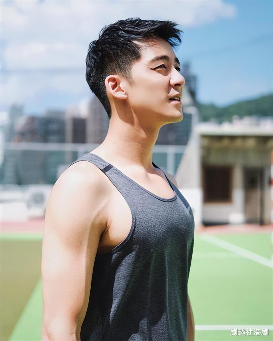 TVB|TVB前力捧小生曝曾因多意见惹监制不满，上对手台不怕得罪旧东家