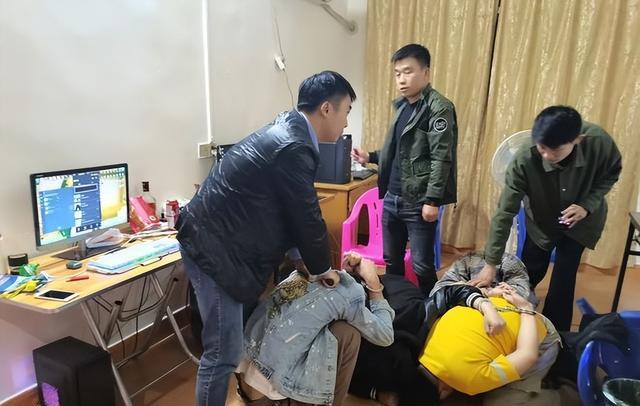 纪实:裸聊敲诈目标群体面向中青年男性,作案手法奇特,层层套路