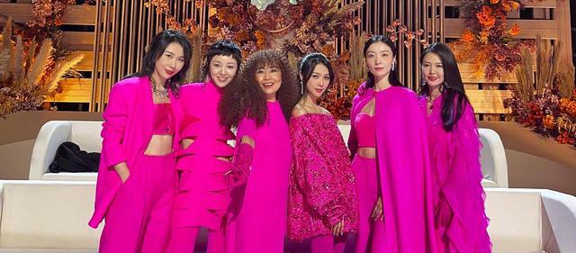 野蔷薇|《浪姐3》4个年度舞台奖出炉，《野蔷薇》实至名归，刘恋遗憾满满