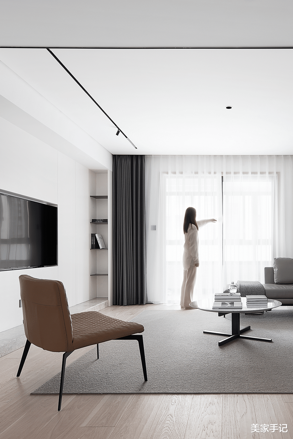 坚持极简主义的浙江夫妇,把家装修得一尘不染,透着骨子里的高级