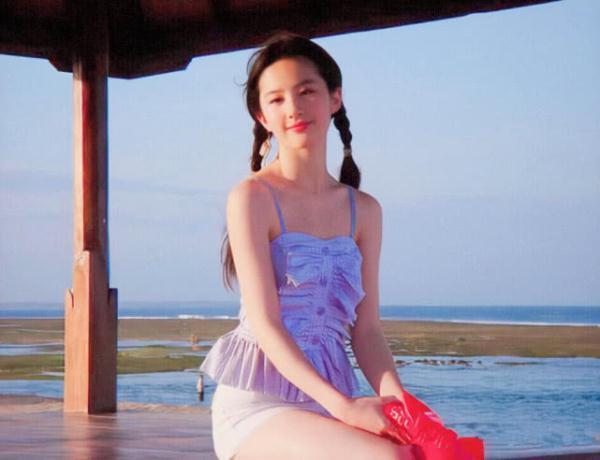 刘亦菲|刘亦菲旧照曝光，举起胳膊那一刻，要有定力