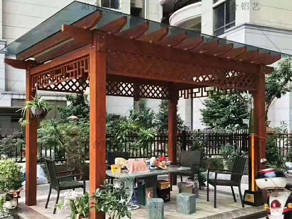 流行|院子里搭一座铝合金凉亭，变得越来越流行