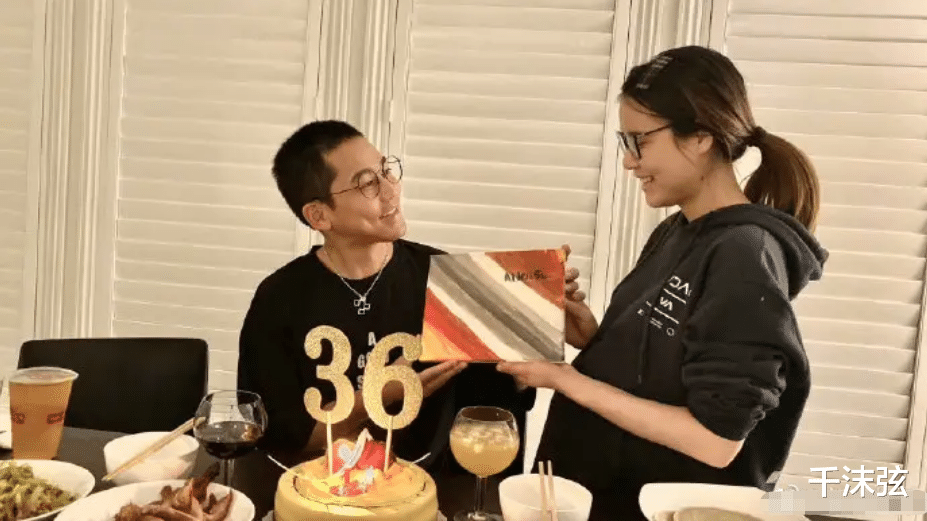 苏醒|苏醒儿子近照曝光!发型与爸爸相似,小11岁妻子被曝已生二胎