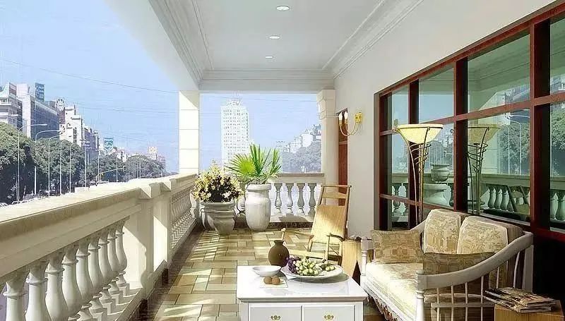 以后阳台别只晒衣服了,看看别人家都怎么装的,超实用!