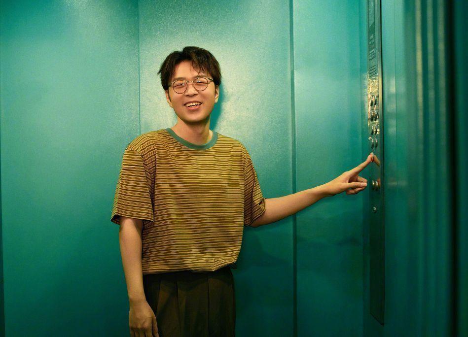 杜海涛|沈梦辰卡点为杜海涛庆生，大赞老公瘦了颜值高，十指紧扣感情甜蜜