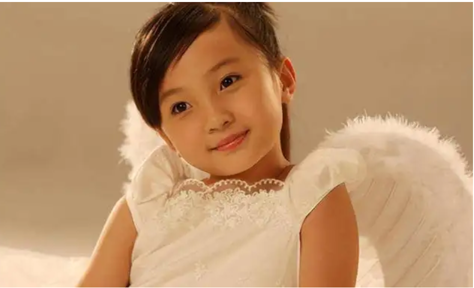 林妙可|童星林妙可虽然目前无戏可拍,但她心态很好,父母是她的坚实后盾