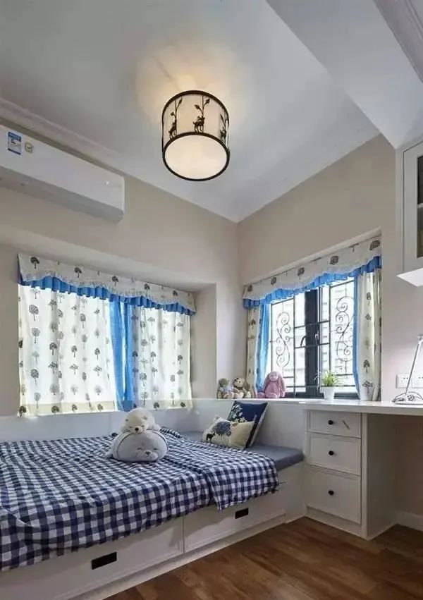 刚入住新房效果简直太棒了,餐厅大落地窗,卧室强大收纳都是亮点