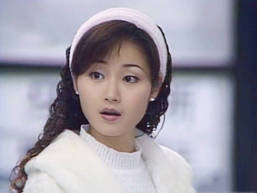 万绮雯|她是“香港第一美腿”，甄子丹为她抛妻弃子，如今50岁再度复出