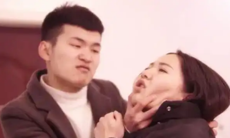 2007年,贵州一铝厂女工离婚,引起公安怀疑,逮捕后被判死刑