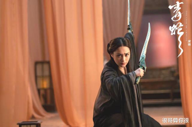 张曼玉|同样是演青蛇，把张曼玉和钟欣潼放在一起，差别就出来了