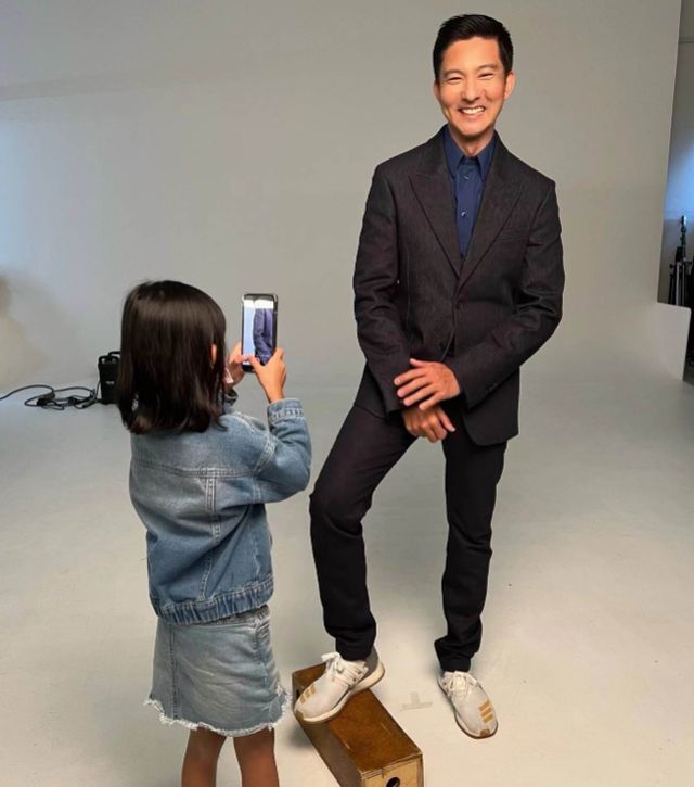 立威廉|立威廉女儿庆生，8岁有长腿有腹肌，曾因长相被质疑致老爸退网
