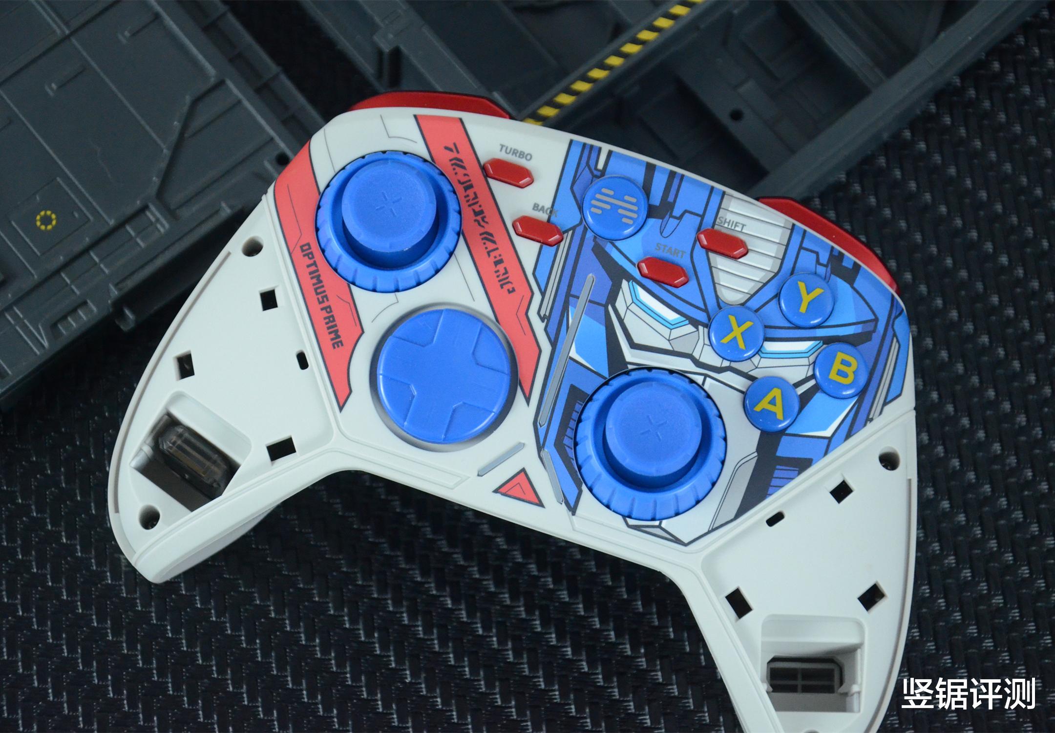 变形金刚|拥有“变速旋钮”的国产游戏手柄:北通阿修罗3变形金刚限定版评测
