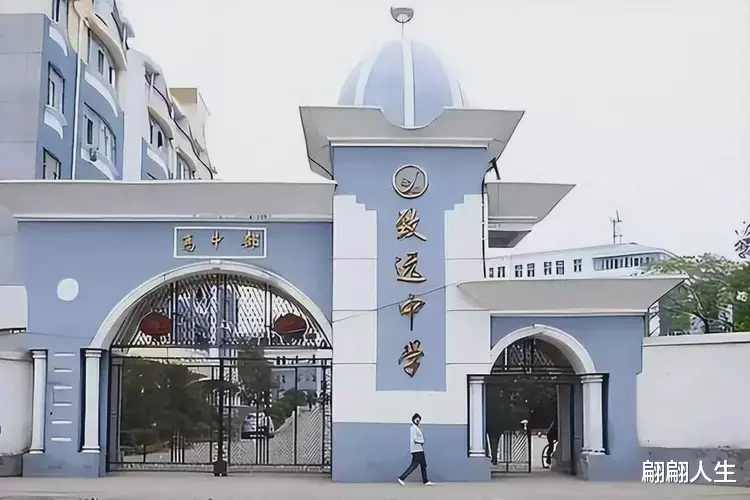不是蜀黍无能,而是权力无情,胡鑫宇案大家可能错怪帽子蜀黍了