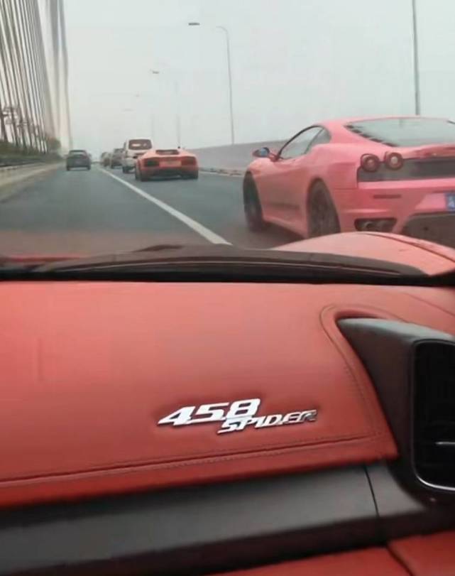 童锦程|童锦程主页已经搜索不到，另一位主播弯道超车，背后还有专业户外团队