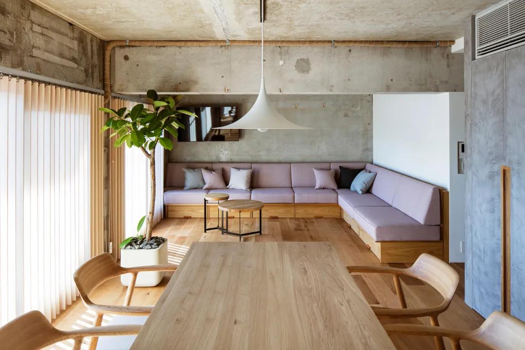 你家客厅还是老土“三件套”?赶紧换了,现在客厅流行这样设计!