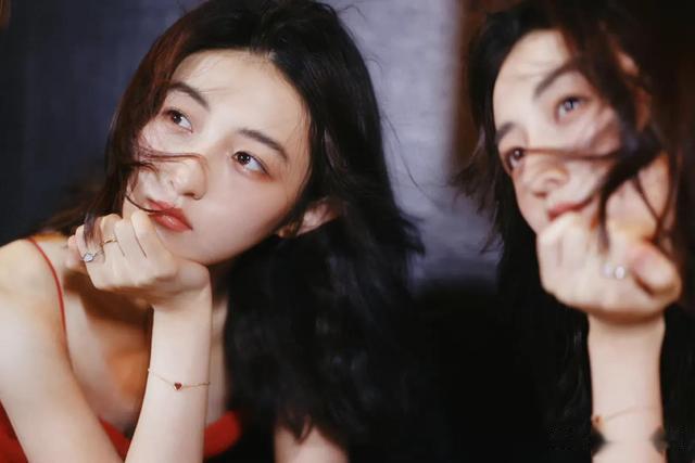 陈飞宇|众星元宵营业照,张子枫陈飞宇同框,刘诗诗杨紫气质美女好迷人