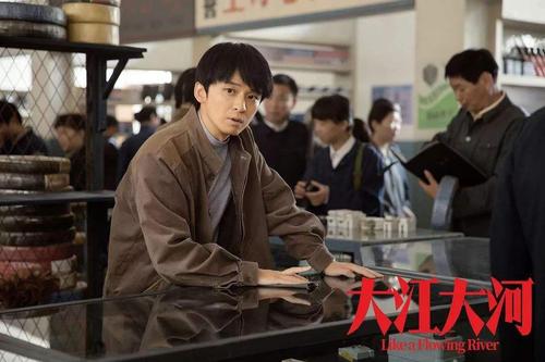 杨巡|《大江大河》原著中的三个隐形主角:她们,道出了中年女性的心酸