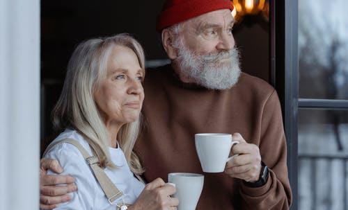 Google|老年人的实话实说：老了才知道，最亲的不是老伴和子女，是这个人